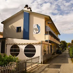 albergo-conca-doro-rimini.emilia-romagnahotels.net/